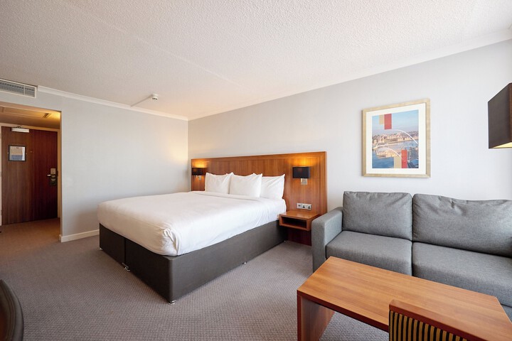 Room 130 of 292