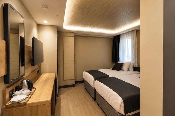 Room 37 of 72