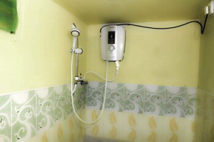 Room 2 of 7