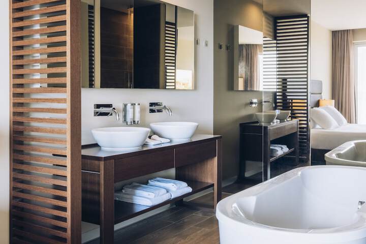 Clean Restrooms