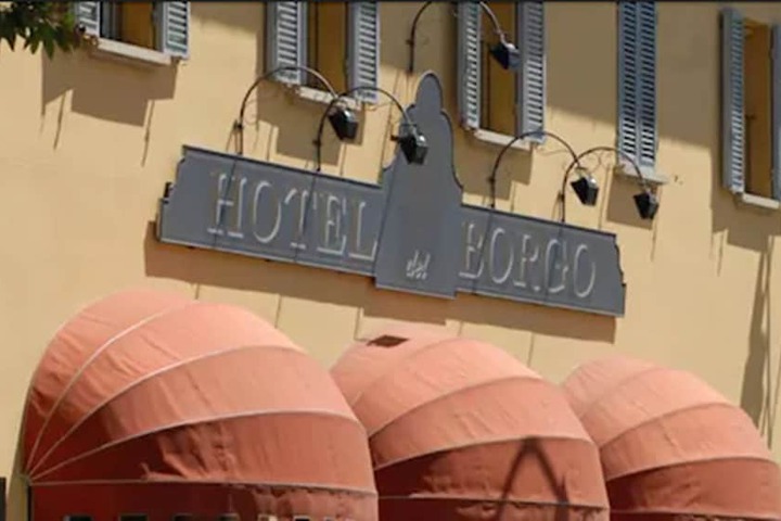 Hotel Entry