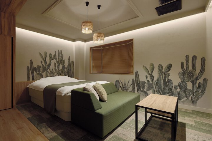 Room 12 of 26