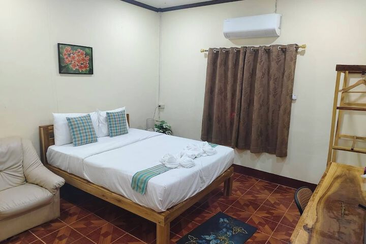 Room 5 of 59