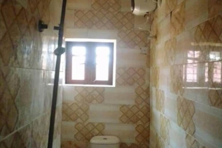 Room 7 of 11