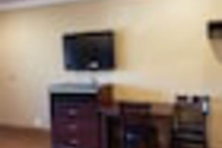 Room 17 of 126
