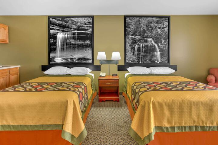 2 Queen Beds Mobility Hearing Accessible Room Tub with Grab Bars (3 of 7)