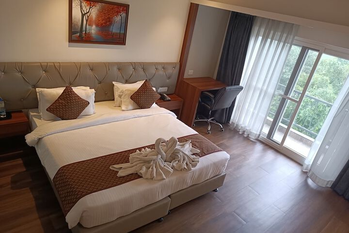 Room 10 of 53
