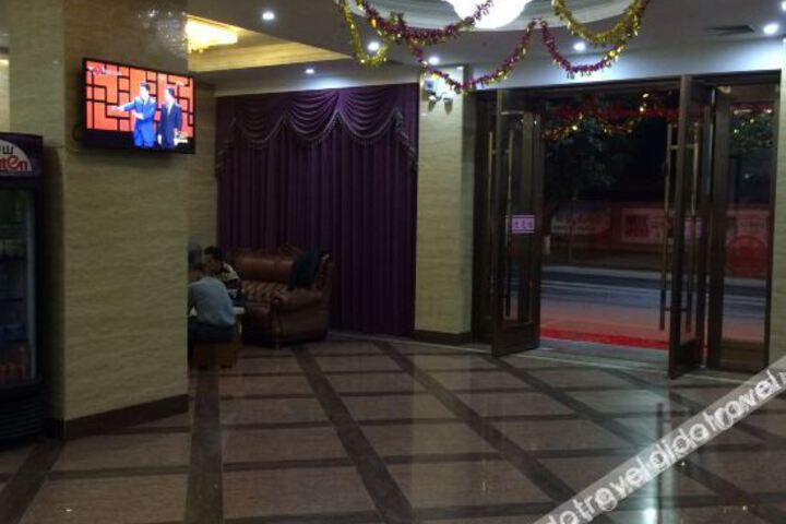 Hotel Interior 17 of 29