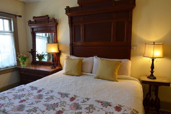 Room 22 of 155