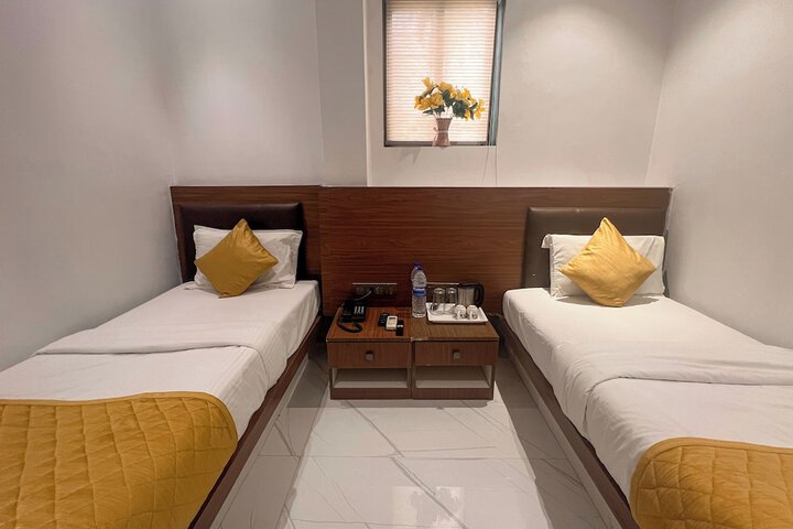 Room 11 of 23