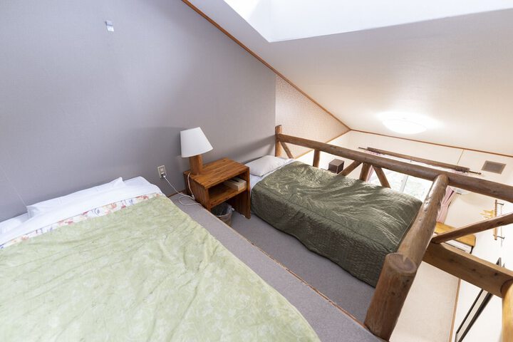Room 10 of 258