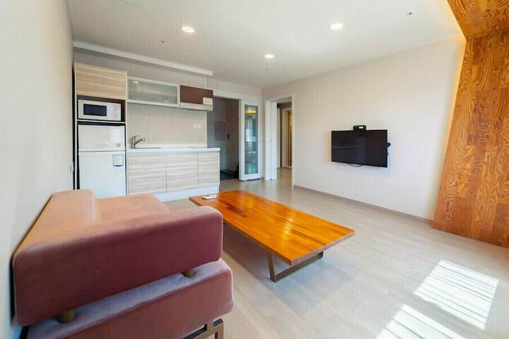 Room 5 of 45