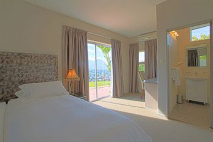 Room 7 of 23