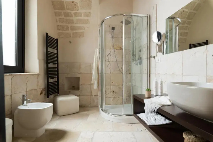 House 112 by Wonderful Italy