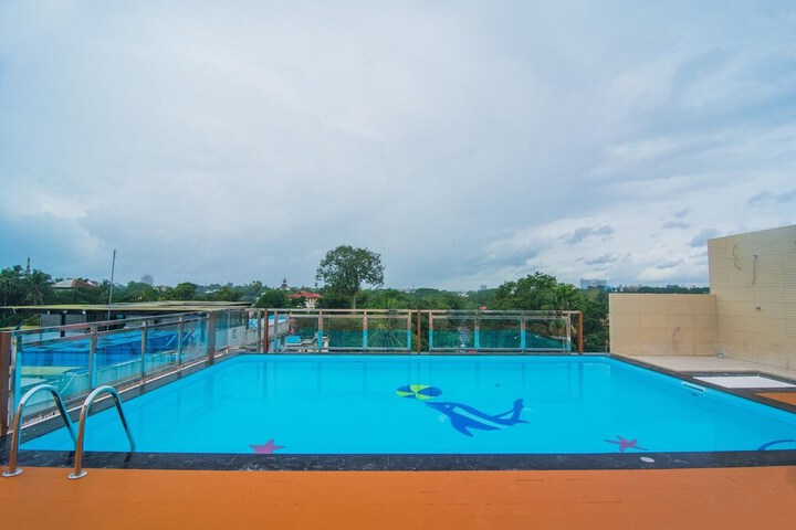 Pool 16 of 19