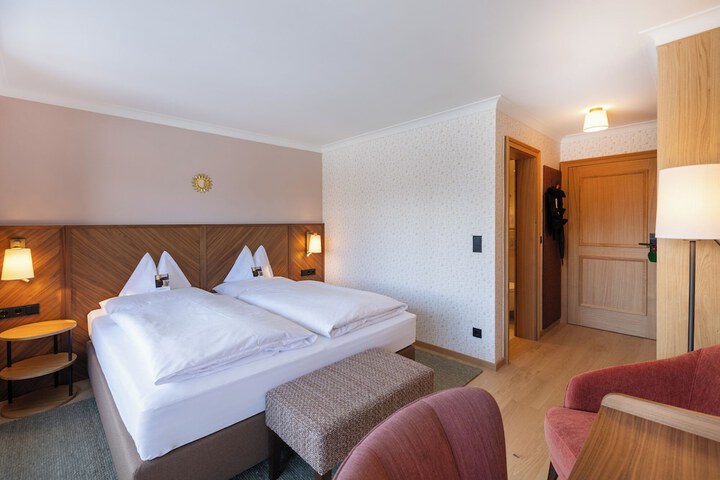 Room 17 of 128