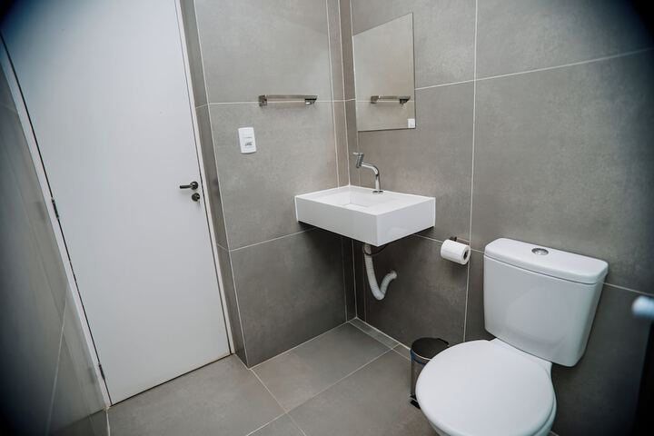 Room 16 of 29