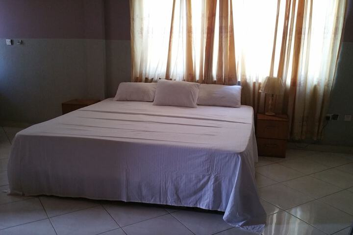 Room 2 of 17