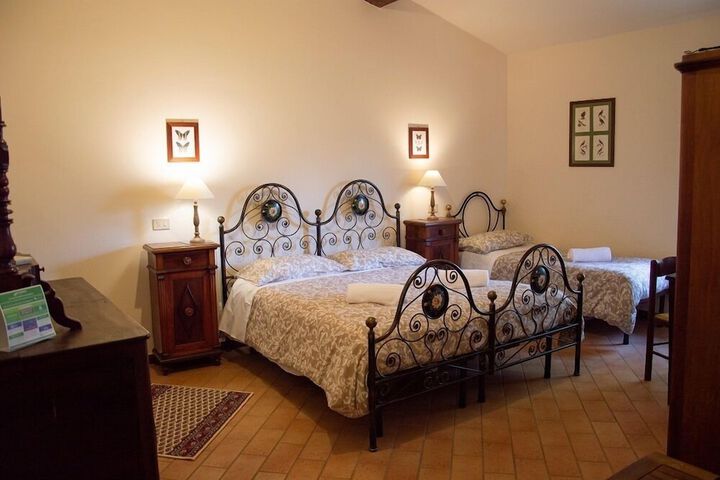 Room 9 of 29