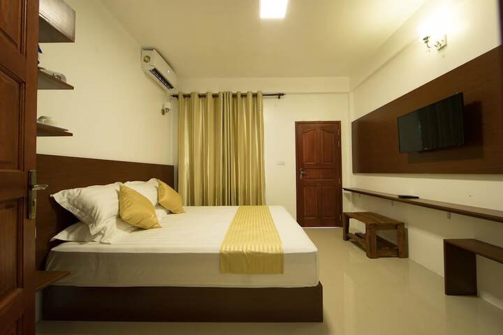 Room 7 of 10