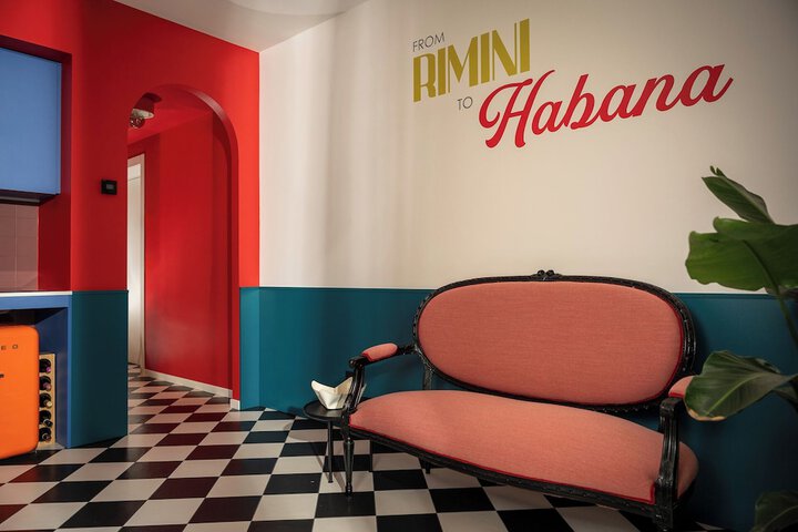 Room 33 of 85
