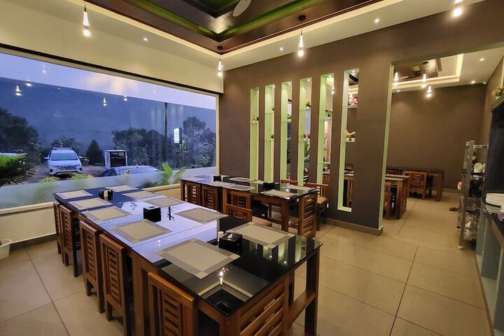 Dining 94 of 134