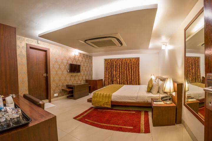 Room 16 of 31