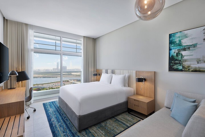 Room 33 of 35