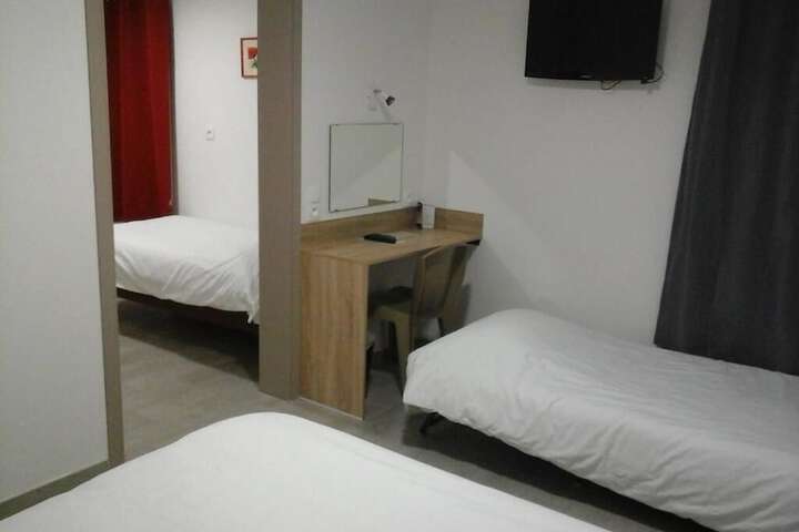 Room 15 of 44