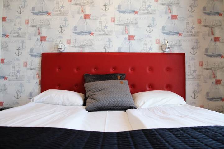 Room 9 of 55