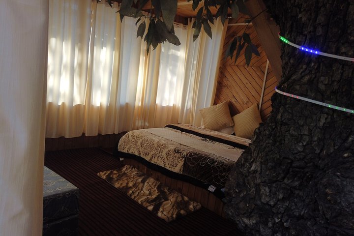 Room 15 of 34