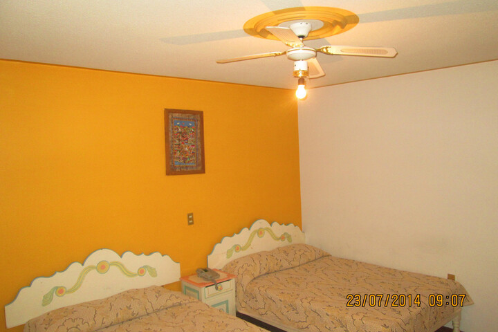 Room 6 of 16