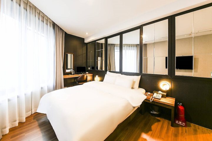 Room 20 of 55