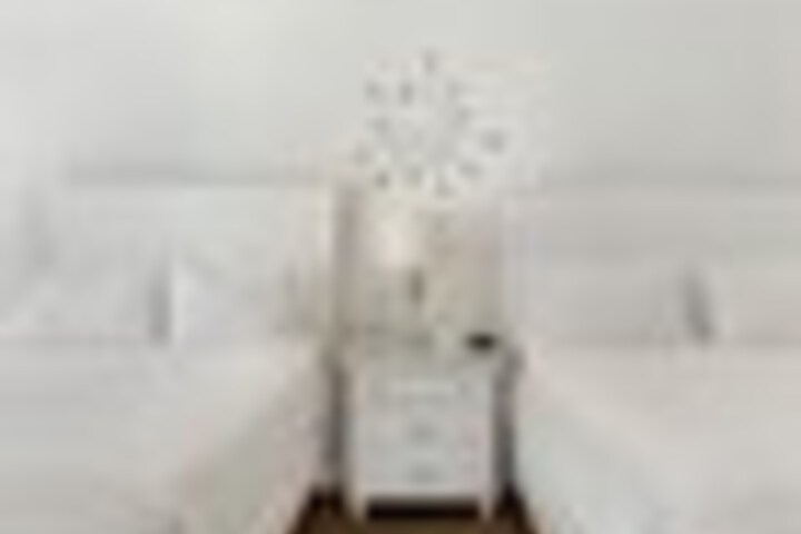 Room 290 of 549