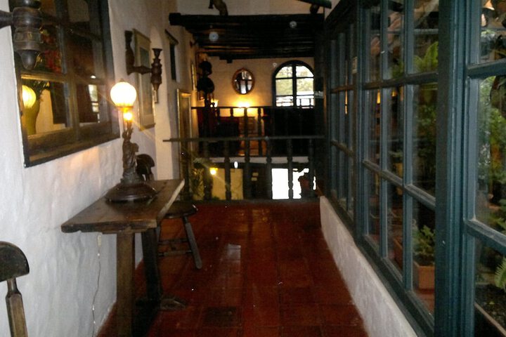Ballroom/Hall 38 of 50