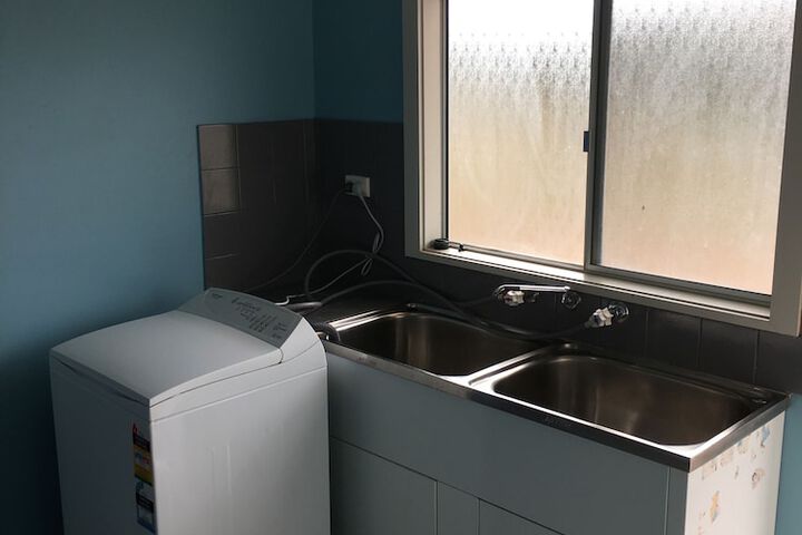 Room 9 of 10