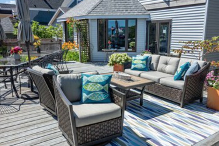 Sundeck 32 of 34