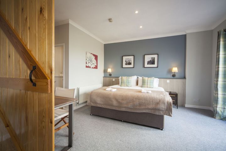 Room 4 of 67