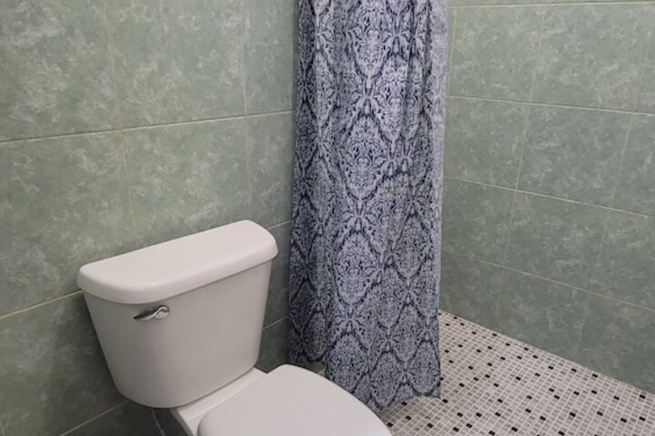 Room 15 of 28