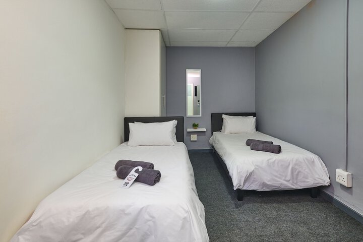Room 12 of 34