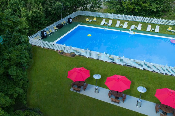 Pool 49 of 86