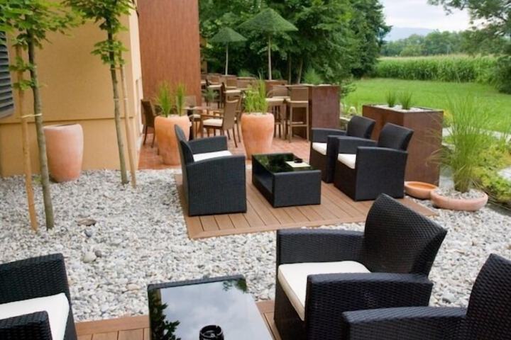 Terrace/Patio 46 of 48