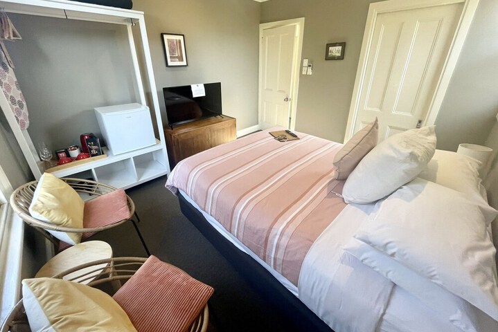 Room 75 of 151