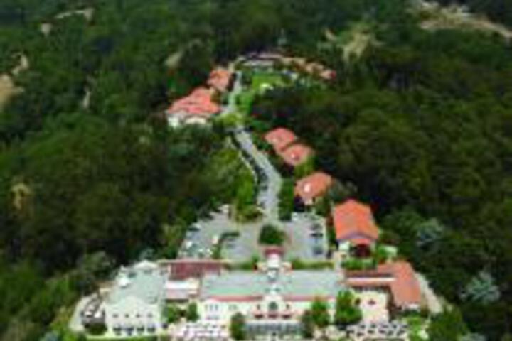 Hotel 3 of 49
