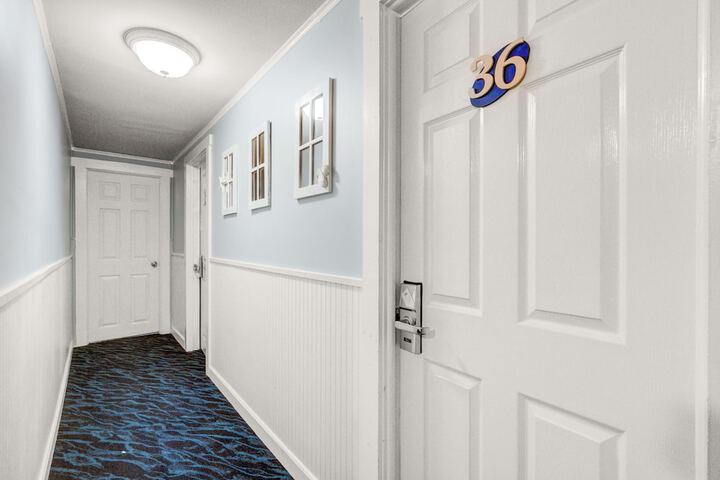 Room 17 of 95