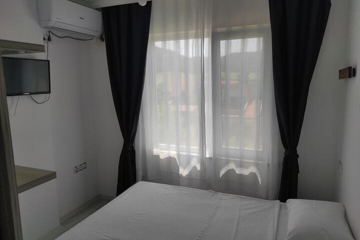 Room 19 of 81