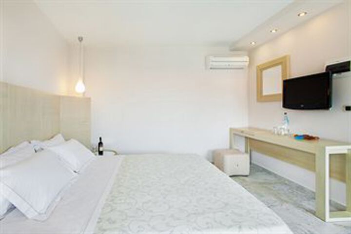 Room 16 of 43