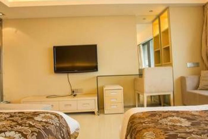 Room 42 of 51