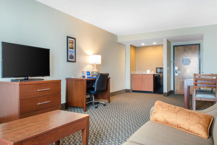 Room 15 of 39