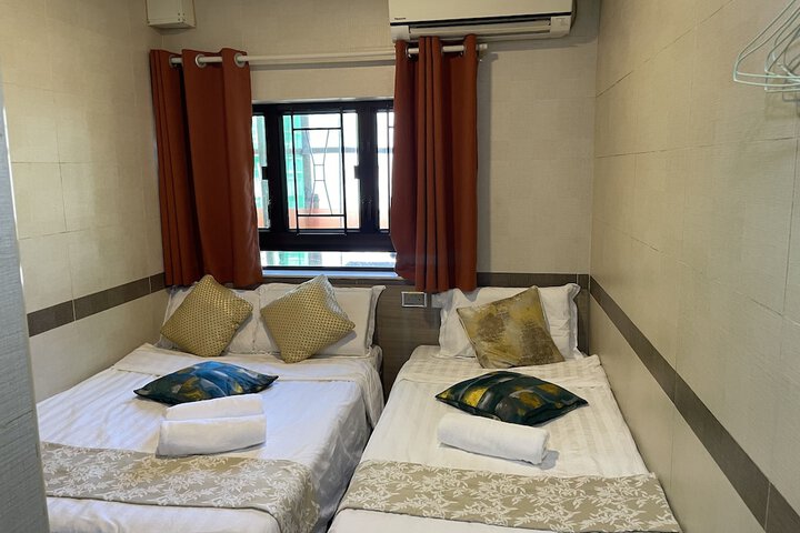 Room 125 of 195